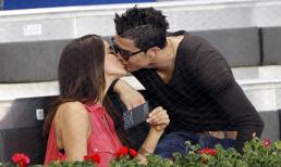 C.Ronaldo và bạn gái tình tứ, ôm hôn đắm đuối