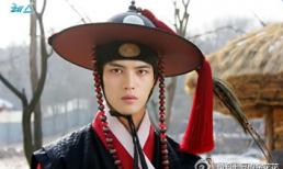 Ngây ngất vì vẻ đẹp trai của 'tướng quân' JaeJoong