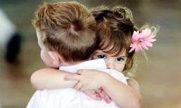 Clip tán gái của "anh chàng"... 3 tuổi