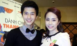 "Cá sấu" Quỳnh Nga giản dị đi xem phim