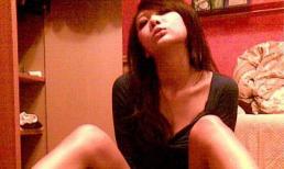 Nữ sinh chân dài trường nghệ thuật sống nhờ đại gia