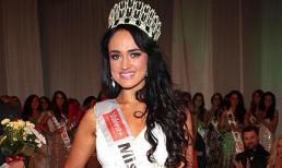 Đương kim Hoa Hậu Ireland bị tước vương miện vì quá tuổi