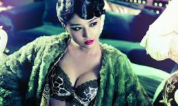 Sao Hoa ngữ càng có tuổi càng hở táo bạo