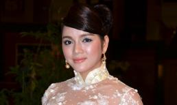 Lý Nhã Kỳ rạng rỡ dự tiệc của hoàng tử