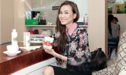 Theo chân Dương Mỹ Linh làm đẹp