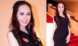 Mai Phương Thúy khoe trọn bờ vai thon với đầm lệch