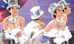 Hoa hậu châu Á bị ép mua vui cho khách