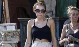 Miley Cyrus lại diện trang phục "mát mẻ" đi mua sắm