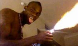 'Siêu quậy' Balotelli lại bày trò nghịch quái đản
