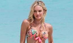 Chiêm ngưỡng thân hình rực lửa của Candice Swanepoel ở mọi góc