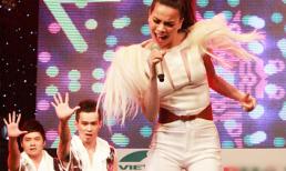 Hồ Ngọc Hà làm “rung chuyển” sân khấu âm nhạc
