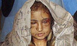 Những ngày tháng kinh hãi của một cô dâu 14 tuổi bị ép bán dâm