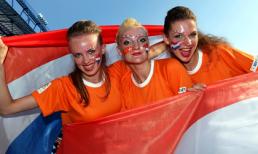 Ngắm các bóng hồng “thiêu cháy” EURO 2012