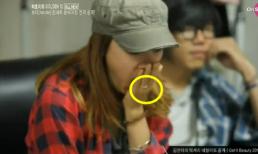 Lee Hyori "lộ" nhẫn đính hôn cùng bạn trai "xấu xí"?