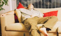 Ngủ trưa, suýt mất 'của quý'