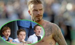 Beckham cởi áo "khoe thân" khiến các con "há hốc miệng"