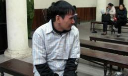 Những gã đàn ông oà khóc trước vành móng ngựa	