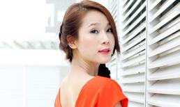 Thái Hà khoe eo, lưng... bất tận