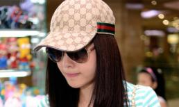 Dương Cẩm Lynh 'ngụy trang' đi mua sắm