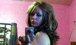 Khiếp đảm bà mẹ quay clip sex với con trai 16 tuổi