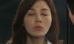 Kim Ha Neul chu môi "mời gọi" Jang Dong Gun 