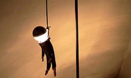 Chồng giết vợ, treo lên xà nhà rồi đi ngủ