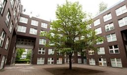 Gã chồng tàn độc chặt đầu vợ trước mặt các con