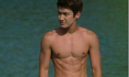 Si Won khoe bụng 6 múi nóng bỏng hơn cả thời tiết 40 độ