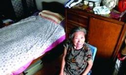 Con trai thuê 'xã hội đen' đến 'xử lý' mẹ