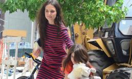 Mẹ con Suri lại đua nhau đọ tóc 'tổ quạ'