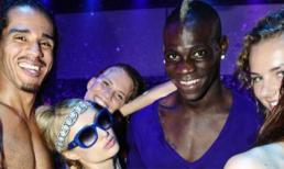Balotelli thác loạn cùng “nữ hoàng tiệc tùng” Paris Hilton