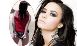 Những Sao vô duyên lộ khe mông