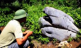 Giải mã bí ẩn hòn đá "đòi ăn… thịt người" và giếng nước thần