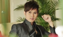 Nguyên Vũ bị trợ lý trộm sạch đồ