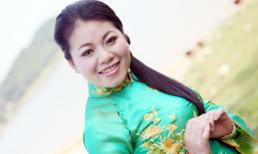 Anh Thơ: 'Chúng tôi không mắc bệnh ngôi sao!'