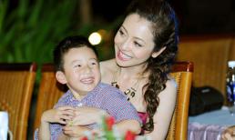 Jennifer Phạm rạng ngời bên 'người yêu bé nhỏ'