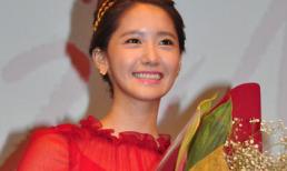 Yoona (SNSD) kém xinh tại Nhật vì váy "dừ"!