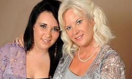 Mẹ thích con gái theo nghiệp... mại dâm