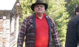 Cụ ông 65 tuổi bỗng dưng... mang bầu