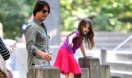 Suri trở thành "vũ khí" của Katie trong cuộc chiến hôn nhân