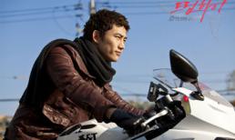 Sao Hàn khoe dáng trên mô-tô