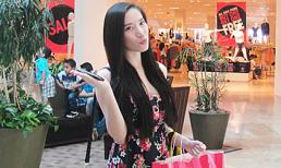 Chung Thục Quyên đẹp rạng rỡ trên đất Mỹ