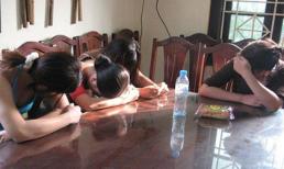 Chấn động quê nghèo vì nạn "săn" trinh nữ chữa HIV