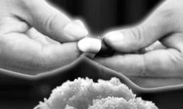 "Dượng hờ" hãm hiếp con riêng của vợ