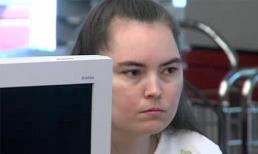 Kinh hoàng mẹ ruột cùng bạn trai hãm hiếp con gái