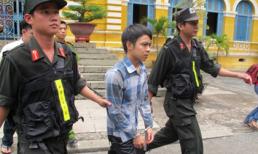 Thủ tục chào buồng của tù hiếp dâm: "Hành sự" với bọ cạp trong lỗ hổng