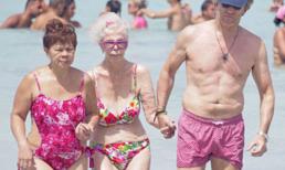 Nữ công tước 86 tuổi nhăn nheo sần sùi chảy xệ vẫn diện hở