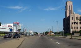 Vừa lái xe, vừa “tự sướng” với… sex toy