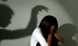 Giả vờ báo tin dữ để bắt cóc, cưỡng hiếp con hàng xóm