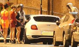 Balotelli “giăng lưới tình” tóm gọn 3 chân dài